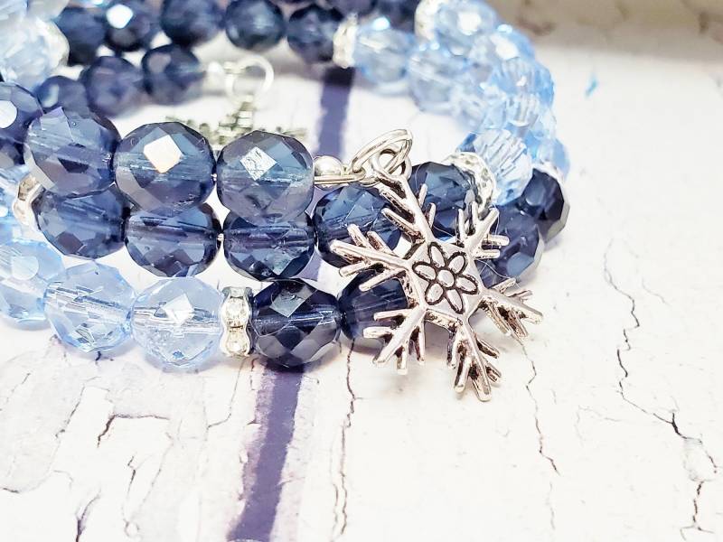 Montana Sapphire Swarovski Kristall Manschette Armband - Winter Sonnenwende Geschenk Für Mama 15 Jahre Jahrestag Montana Sapphire Swarovski Kristall Manschette Armband - Winter Sonnenwende Geschenk Für Mama 15 Jahre Jahrestag von BlueWorldTreasures