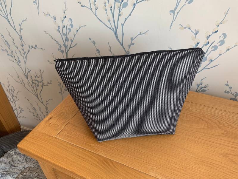 Schminktasche/Kosmetiktasche/Reisetasche Schminktasche/Kosmetiktasche/Reisetasche von Bluebellprettyquilts