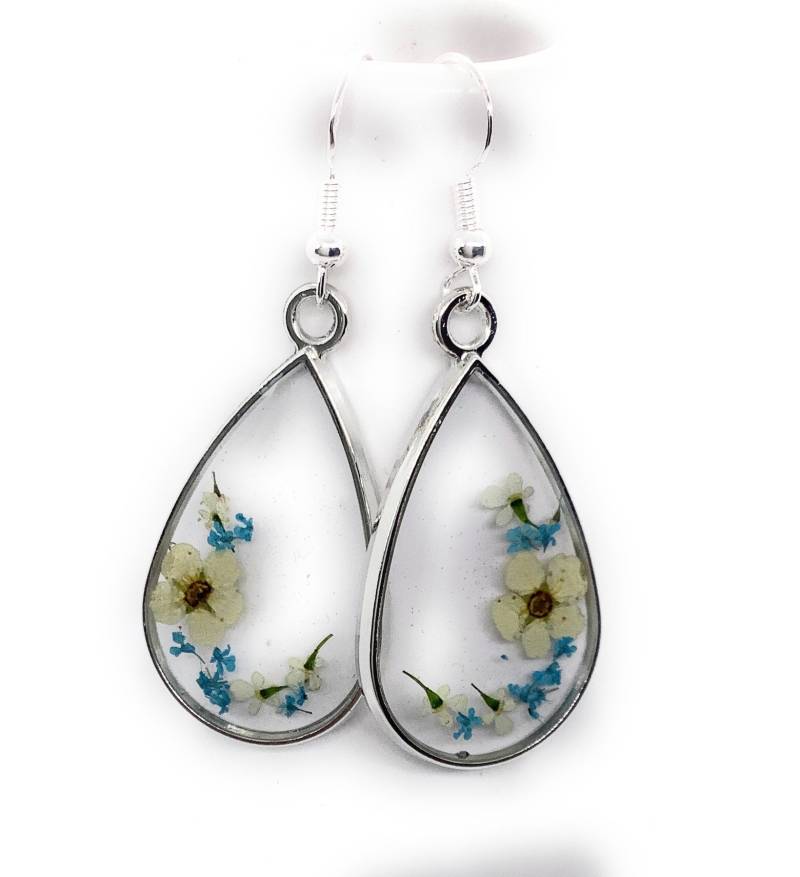 Blüten Ohrringe Weiß Pink Frühling Geschenk Beste Freundin Blumen Hochzeit Silber925 Blumenschmuck Schmuck Ohrschmuck Harzschmuck von Blumenglasschmuck