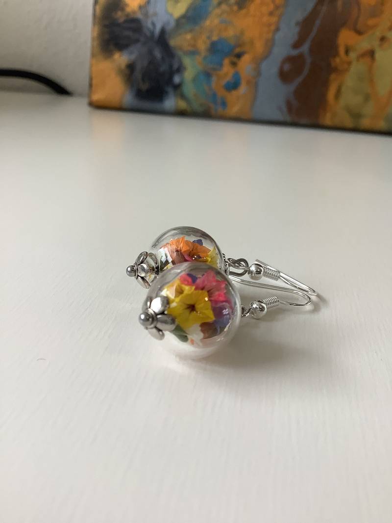 Echte Blüten Glasschmuck Ohrringe Bunt Mehrfarbig Frühling Geschenk Beste Freundin Blumen Hochzeit Silber von Blumenglasschmuck