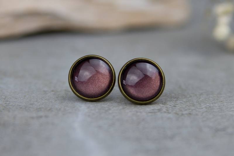 Braune Ohrstecker Mit Schimmer "Bittersweet" - Schlichte Handbemalte Ohrringe 12 Mm Braune Ohrstecker Mit Schimmer "Bittersweet" - Schlichte Handbemalte Ohrringe 12 Mm von BlushingApplesDE