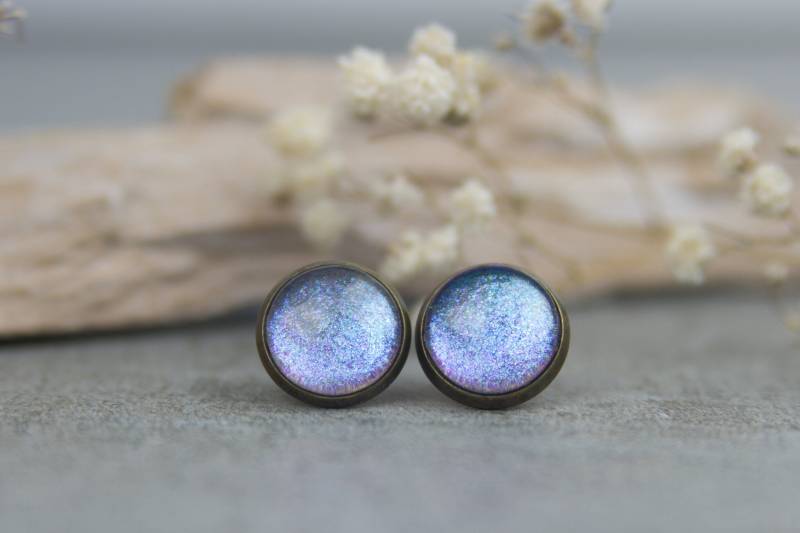 Ohrstecker Blau Lila Irisierend - Handbemalte Ohrringe 12 Mm, Schimmernder Ohrschmuck, Kleine Geschenkidee Für Sie von BlushingApplesDE