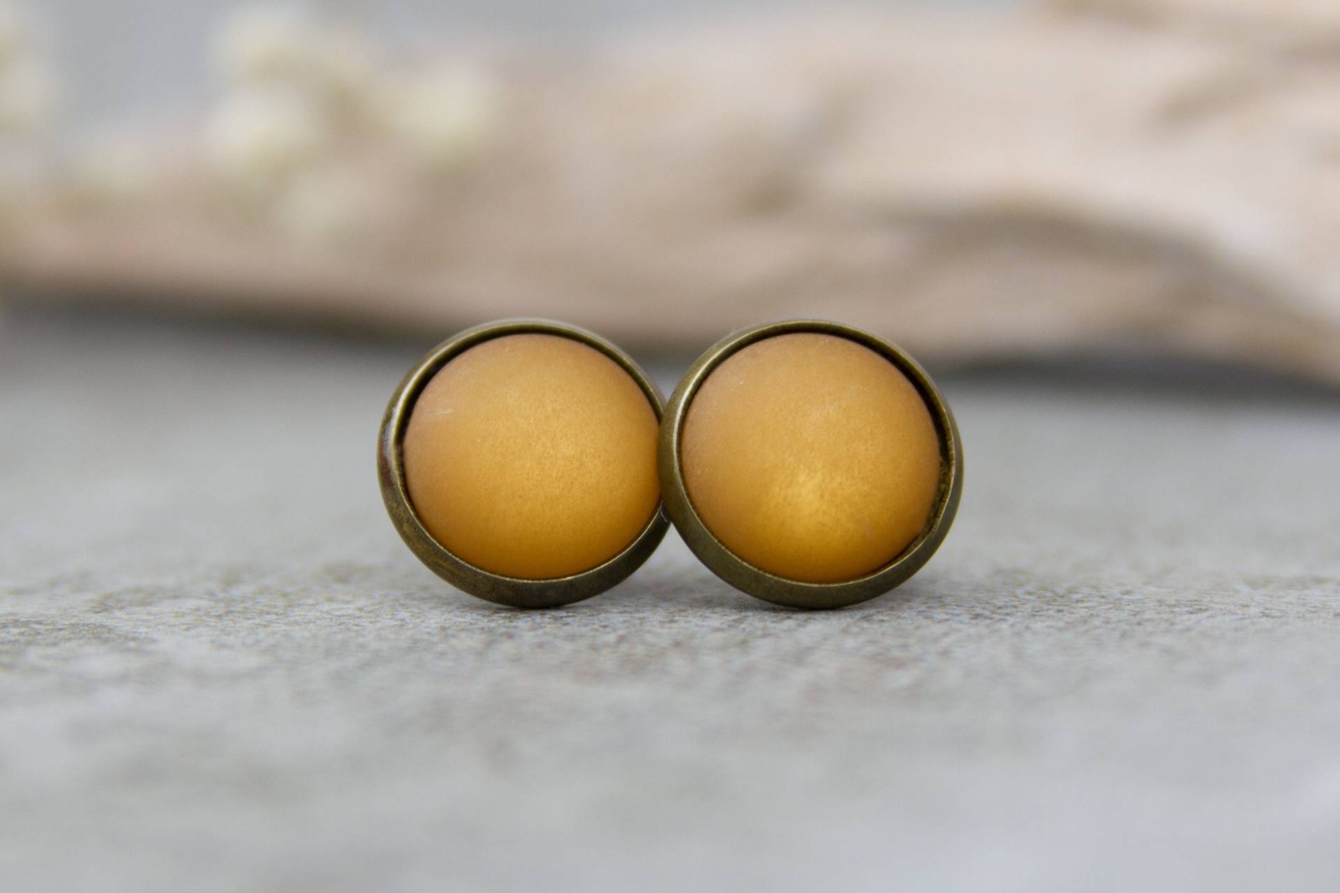 Ohrstecker Camel Braun, Ocker Gelb Matt - Edle Ohrringe Für Jede Gelegenheit 12 Mm von BlushingApplesDE