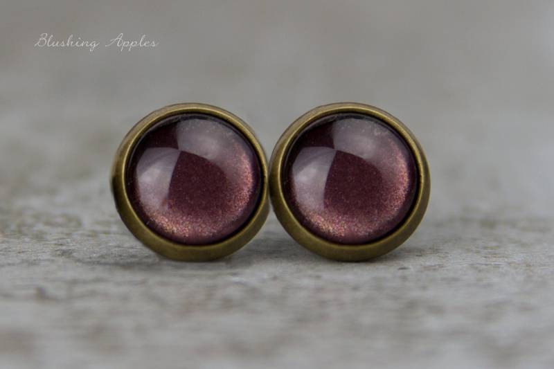 Ohrstecker Schokobraun - Handbemalte Ohrringe 10 Mm, Warme Glascabochons in Bronze-Fassung, Elegante Braune Geschenk Für Sie von BlushingApplesDE