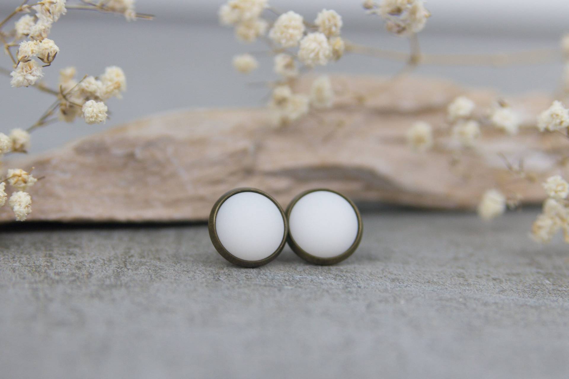 Ohrstecker Weiß Matt - Edle Ohrringe Für Jede Gelegenheit 12 Mm von BlushingApplesDE