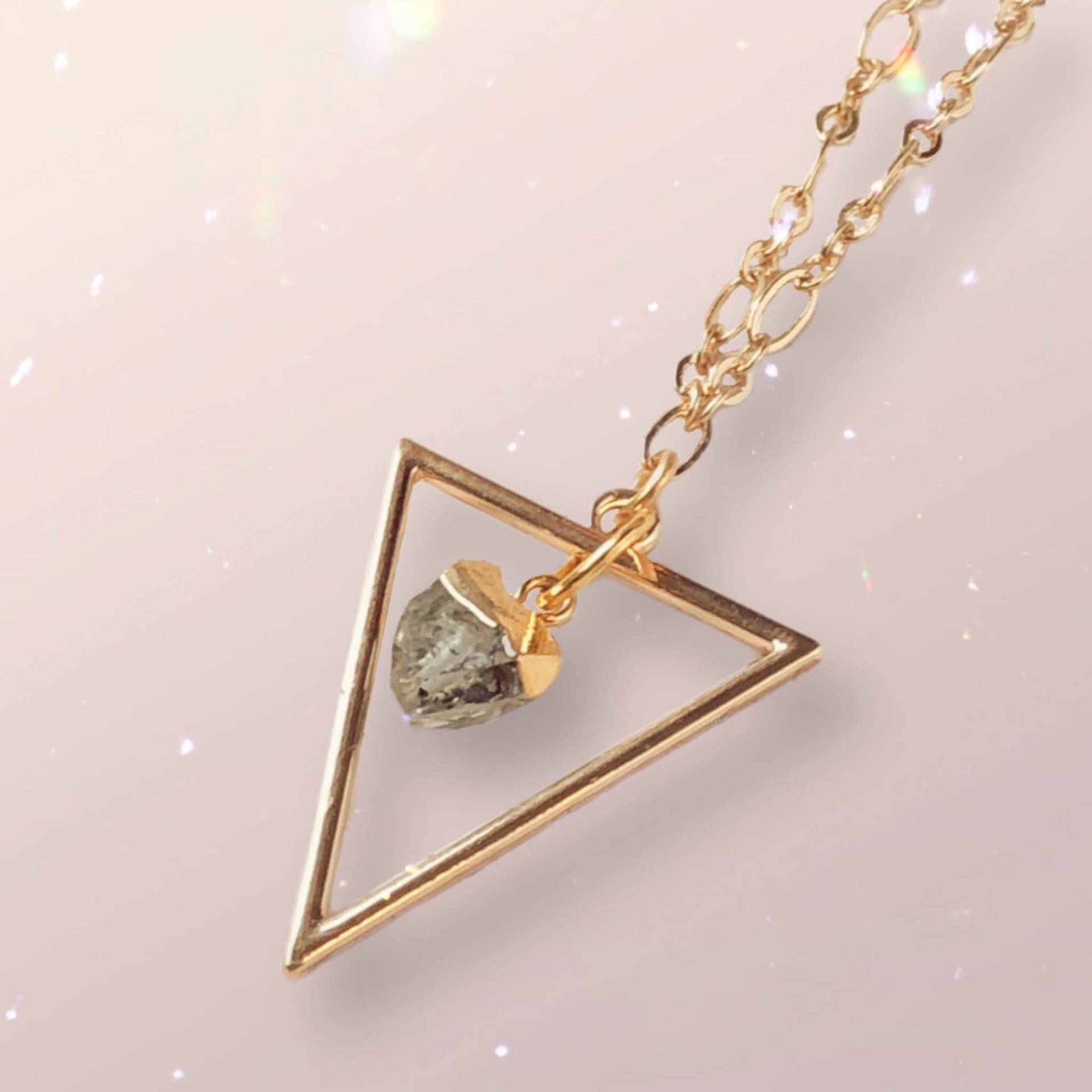 Herkimer Diamant Dreieck Anhänger Halskette - Sacred Truth Collection Herkimer Diamant Dreieck Anhänger Halskette - Sacred Truth Collection von BlytheStarlight
