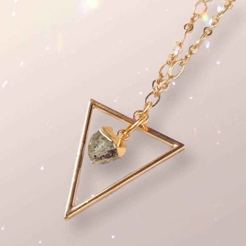 Herkimer Diamant Dreieck Anhänger Halskette - Sacred Truth Collection Herkimer Diamant Dreieck Anhänger Halskette - Sacred Truth Collection von BlytheStarlight