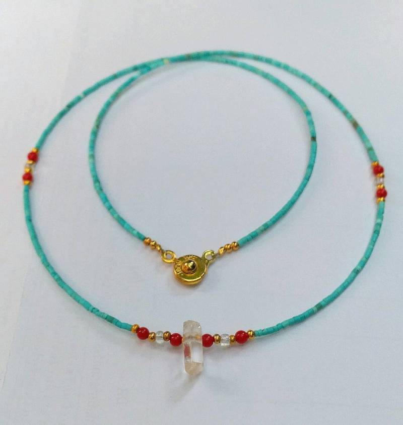 Afghan Natürlicher Türkis Winzige Rocailles Perlen Halskette Mit Coral & Crystal Anhänger Schmuck 45 cm Make For Order Afghan Natürlicher Türkis Winzige Rocailles Perlen Halskette Mit Coral & Crystal Anhänger Schmuck 45 cm Make For Order von BnhStone