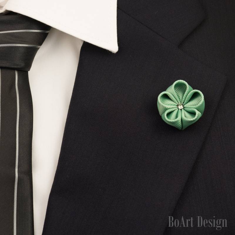 Mini Armee Grün Kanzashi Blume Anstecknadel Mit Swarovski Silver Night Crystal/Anstecknadel/Anstecknadel/Ansteckblume Herren/Herren Revers von BoArtDesign