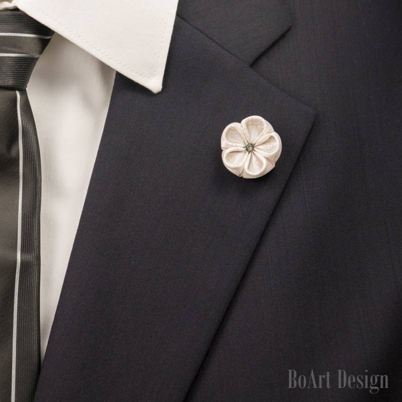 Revers Pin/Mini Creme Kanzashi Blume Silber Nacht Pin/Swarovski Kristall/Revers Blume/Herren Blume/Hochzeit Zubehör von BoArtDesign