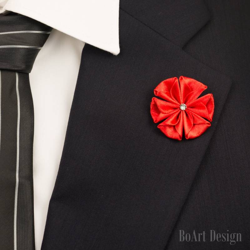 Rote Kanzashi Blume Anstecknadel Mit Swarovski Silber Nacht Kristall/Revers Pin/Revers Blume/Herren Revers Blume/Hochzeit Zubehör/Brosche Rote Kanzashi Blume Anstecknadel Mit Swarovski Silber Nacht Kristall/Revers Pin/Revers Blume/Herren Revers Blume/Hochzeit Zubehör/Brosche von BoArtDesign