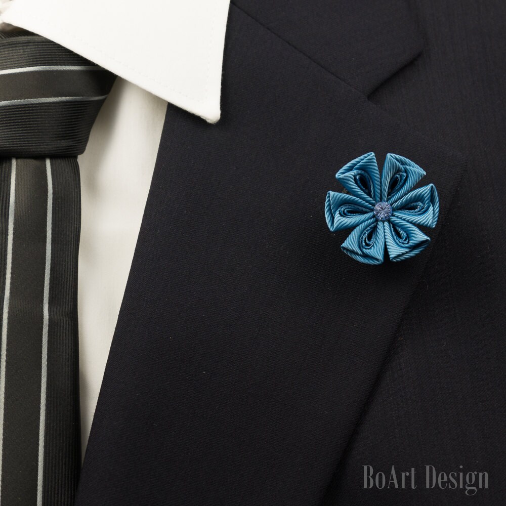 stahlblau Kanzashi Blume Anstecknadel Mit Swarovski Light Sapphire Kristall von BoArtDesign