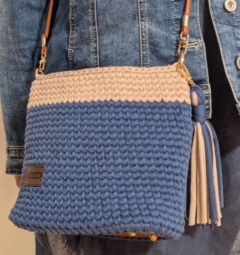 Gehäkelte Tasche. Handtasche Gehäkelt. Umhängetasche. Handmade. Geschenk. Häkeltasche von BoBineDesign