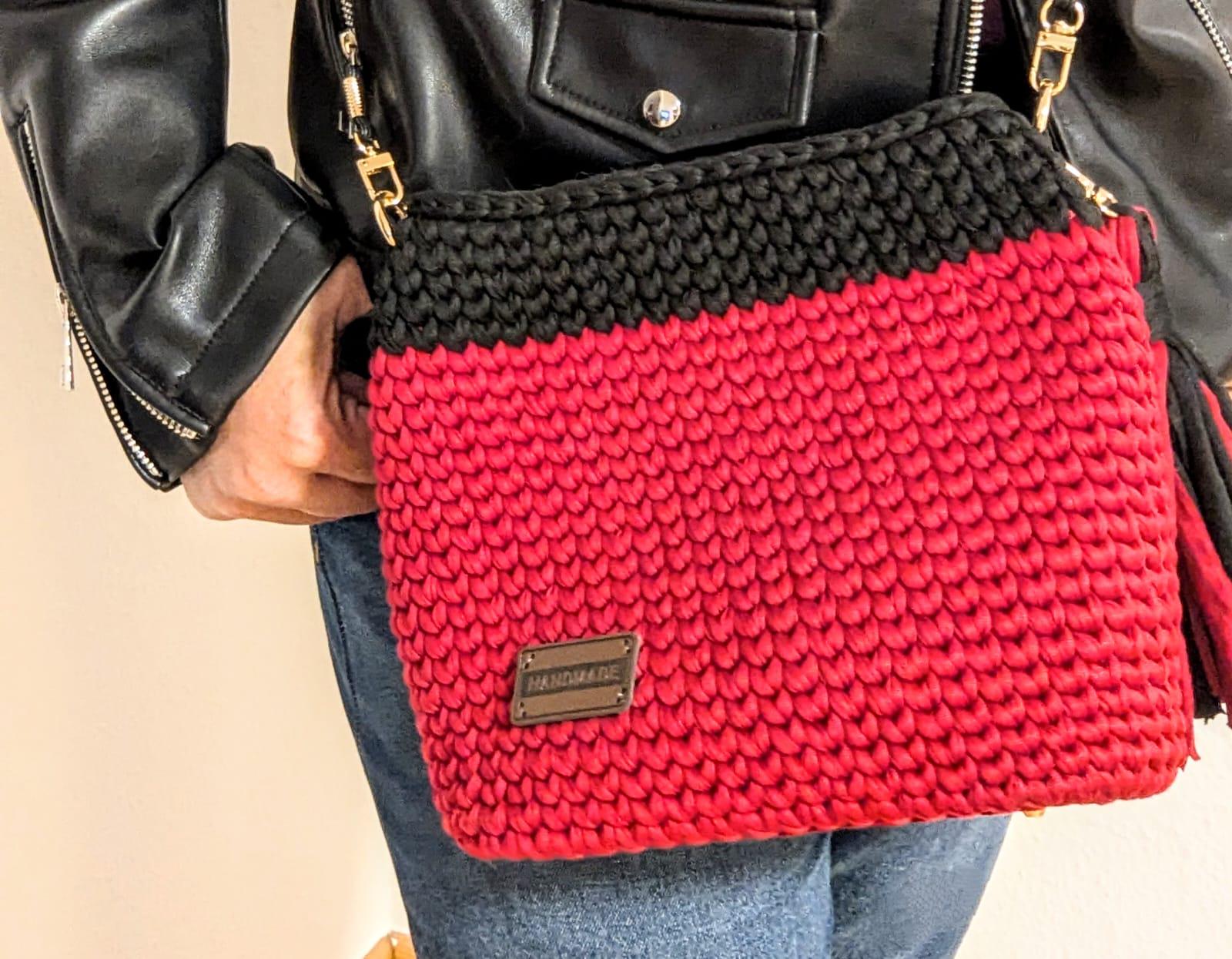 Gehäkelte Tasche. Handtasche Gehäkelt. Umhängetasche. Handmade. Geschenk. Häkeltasche Gehäkelte Tasche. Handtasche Gehäkelt. Umhängetasche. Handmade. Geschenk. Häkeltasche von BoBineDesign