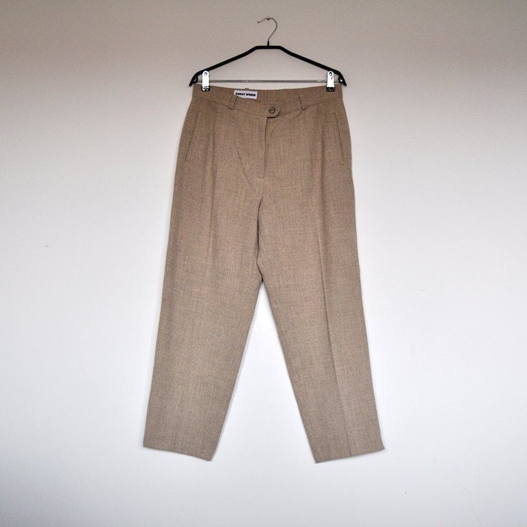 Vintage Beige Hohe Taille Tapered Preppy Hose von BoBoVintage