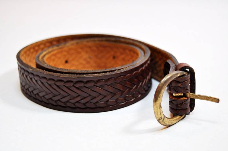 Vintage Braid Geprägte Brauner Robuster Punzierter Ledergürtel von BoBoVintage