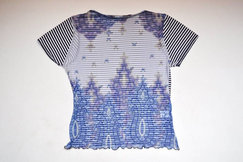 Vintage Gestreiftes Navy Und Weiß Semi Sheer T-Shirt von BoBoVintage