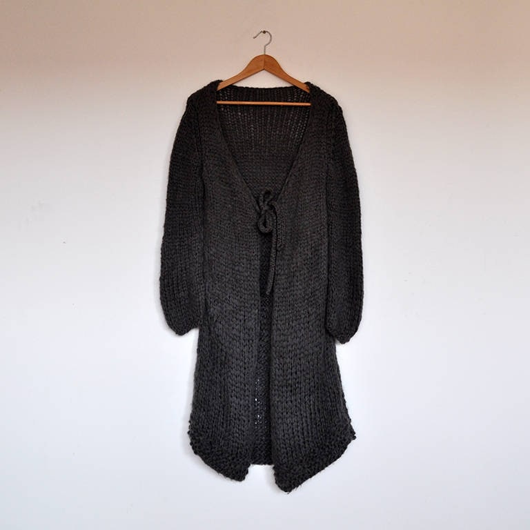 Vintage Graue Handgemachte Übergroße Grobstrick Lange Strickjacke von BoBoVintage