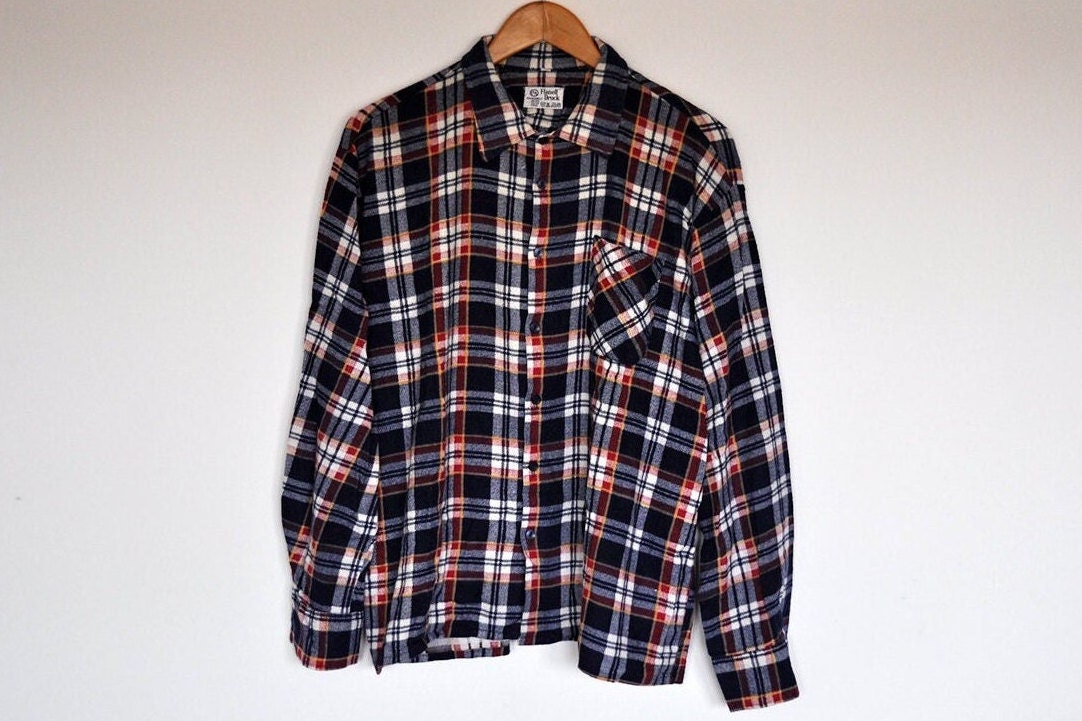Vintage Navy, Weiß Und Rot Karierte Flanell Langarm Shirt von BoBoVintage