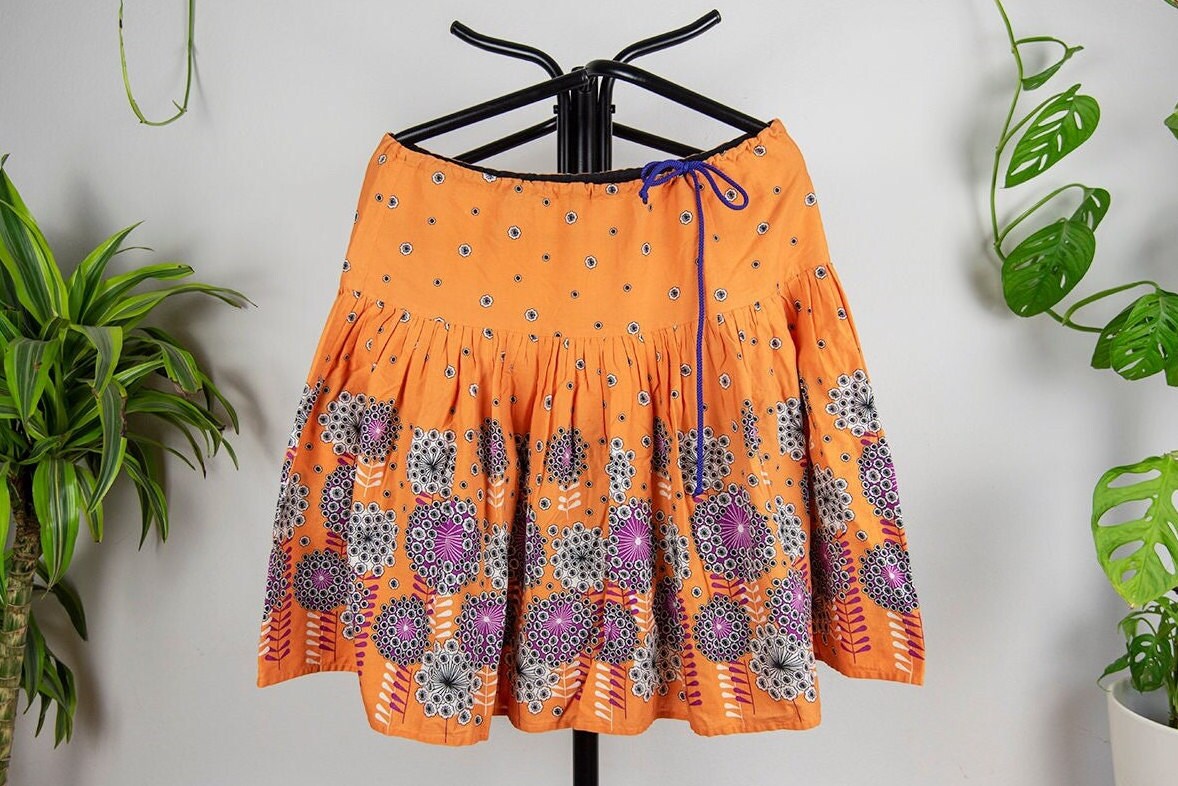 Vintage Orange Floral Drop Taille Voll Mini Rock von BoBoVintage