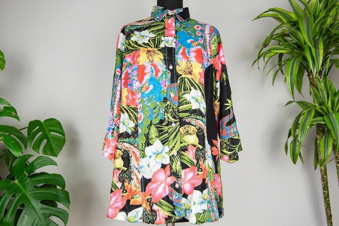 Vintage Übergroße Blumen Leinen Bluse Mit Knöpfen von BoBoVintage