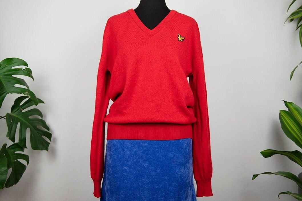 Vintage Roter V-Ausschnitt Pullover von BoBoVintage