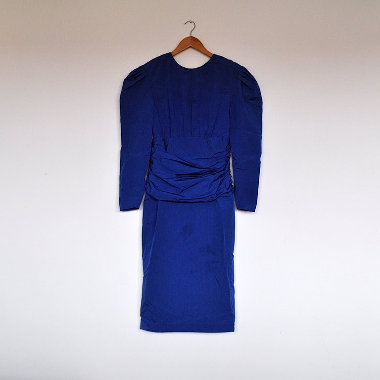 Vintage Royal Blau Puffärmel Taillen-Cocktailkleid Vintage Royal Blau Puffärmel Taillen-Cocktailkleid von BoBoVintage