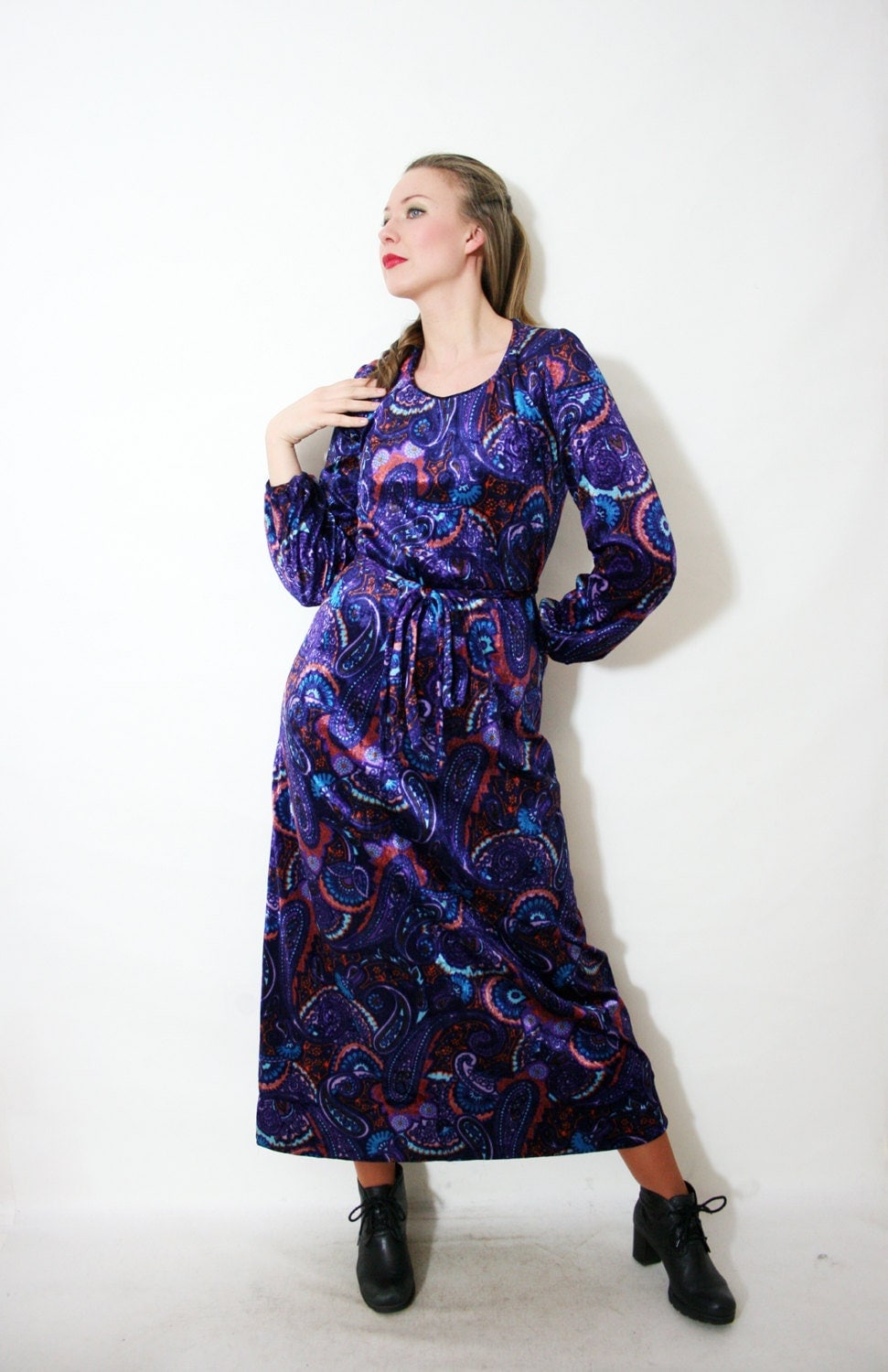 Vintage Samt-Juwelenton-Paisley-Print-Langarm-Maxikleid von BoBoVintage