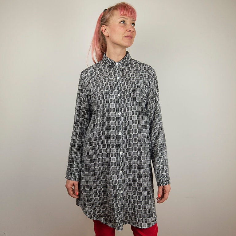 Vintage Schwarz Und Weiße Knopfleiste Long Shirt von BoBoVintage