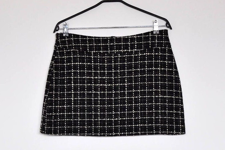 Vintage Schwarz Weißer Strick Mini Rock von BoBoVintage