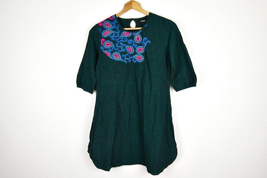 Vintage Smaragdgrüner Kaftan Tunika Kleid Mit Paisley Stickerei von BoBoVintage