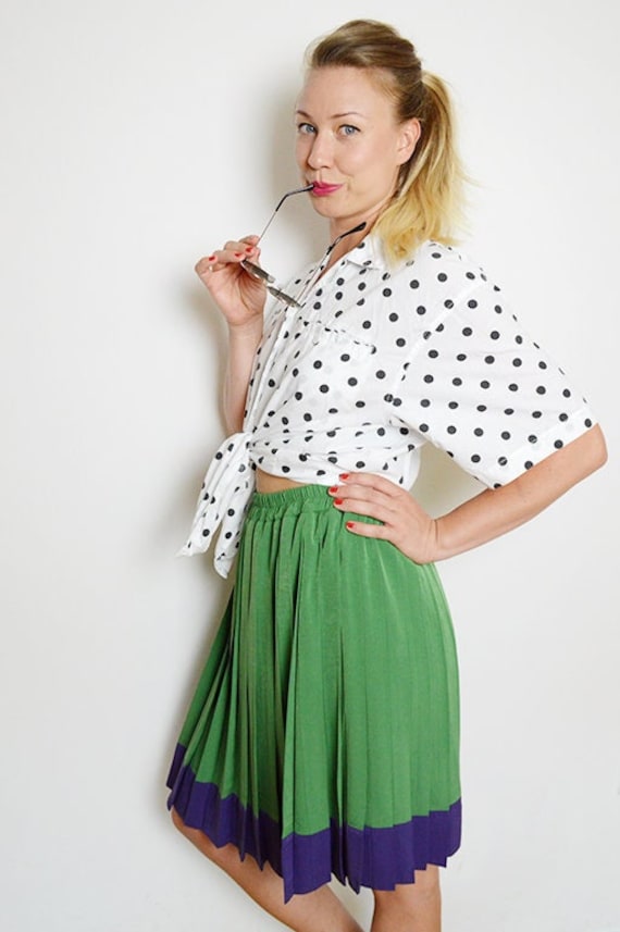 Vintage Weiß Schwarz Polka Dot Kurzarm Button Up Shirt von BoBoVintage