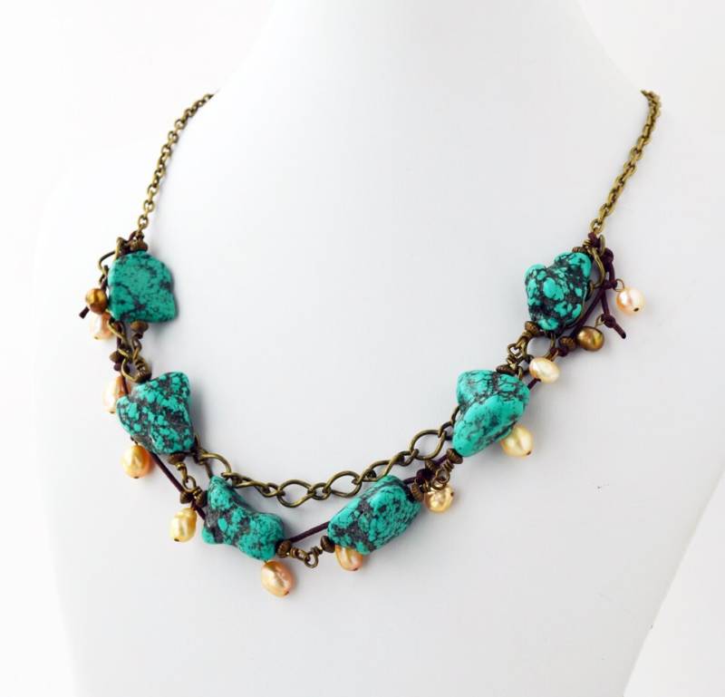 Boho Halskette Womens Statement Türkis Howlite Edelstein Perle Multi Strand Boho Halskette Womens Statement Türkis Howlite Edelstein Perle Multi Strand von BoCadeJewelry