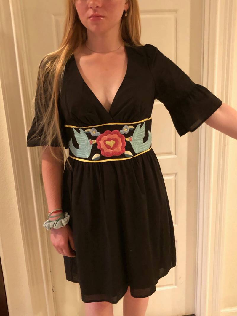 Bestickte Black Boho Schick Festivalkleid. Schön Bestickte Black Boho Schick Festivalkleid. Schön von BoaFeatherVintage