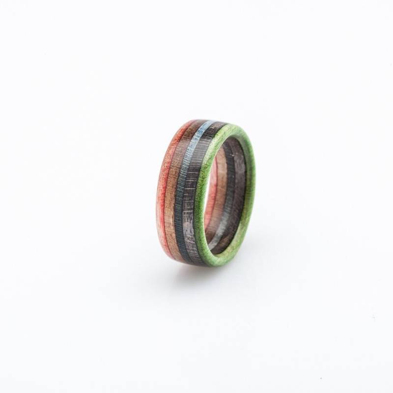 Recycled Skateboards Ring, Holzring, Ehering Wasserdicht von BoardThing