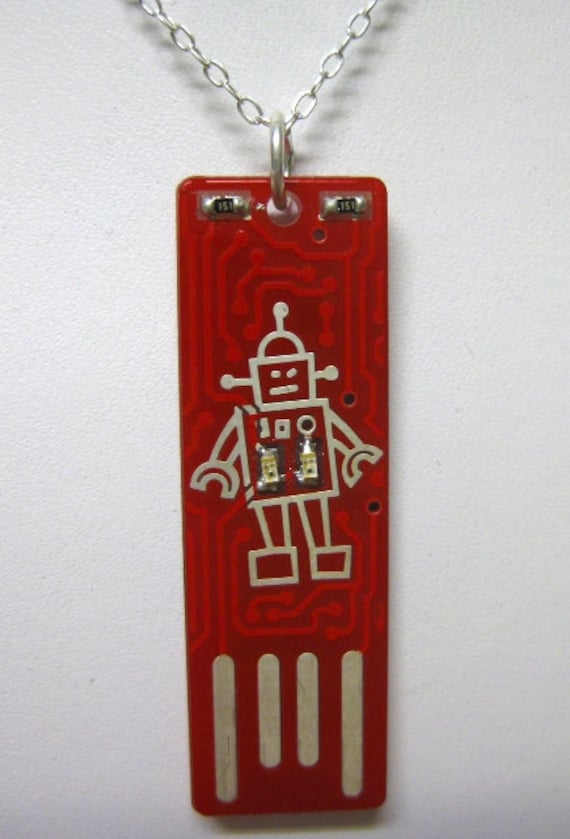 Leiterplatte Silber Halskette Mit Roboter - Leuchtet Auf von Boardaments