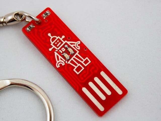 Platine Schlüsselanhänger Mit Roboter - Leuchtet von Boardaments