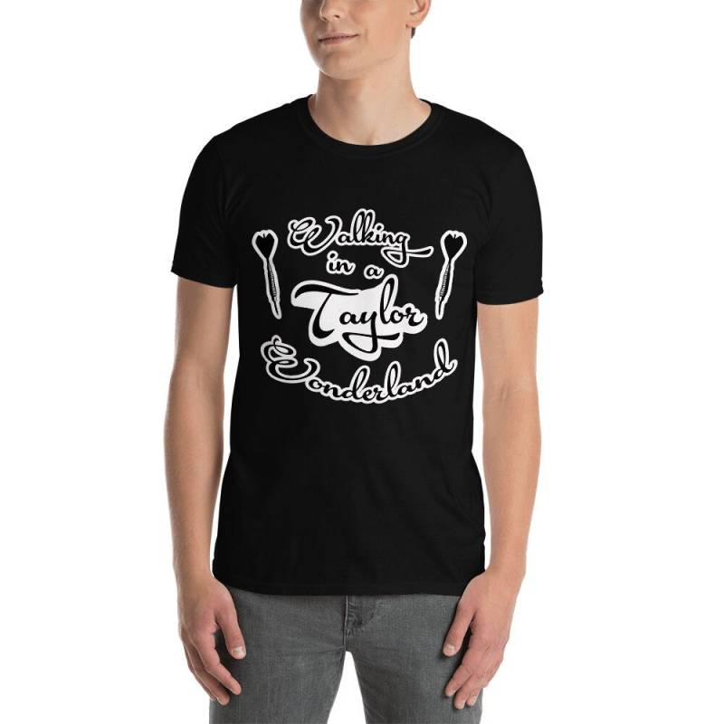 Darts Walking in A Taylor Wonderland Dartspieler Kurzärmeliges Unisex-T-Shirt Darts Walking in A Taylor Wonderland Dartspieler Kurzärmeliges Unisex-T-Shirt von BoardsportsMerch