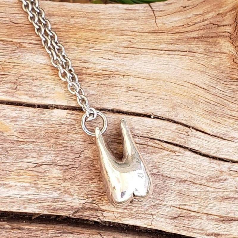 Zahn-Backenzahn-Halskette Für Alle Von Uns, Die Zähne Im Dentalbereich Lieben Zahn-Backenzahn-Halskette Für Alle Von Uns, Die Zähne Im Dentalbereich Lieben von BobbiesBeadsandBling