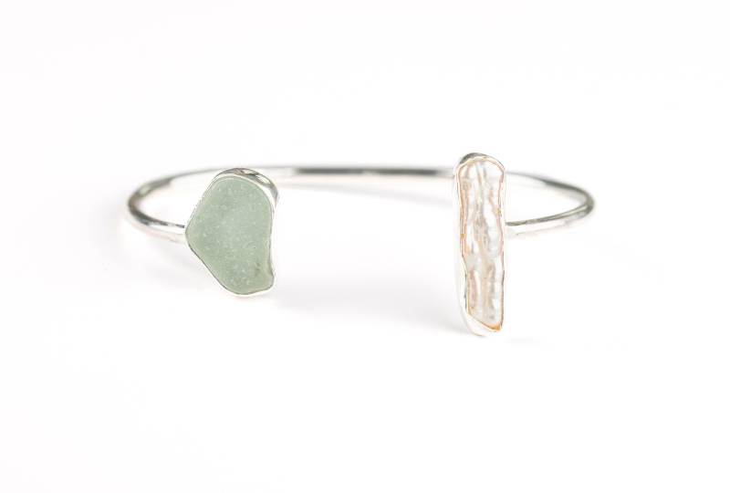 Armreif Mit Seeglas Und Perle, 925 Silber, Größe S von BobineStudio