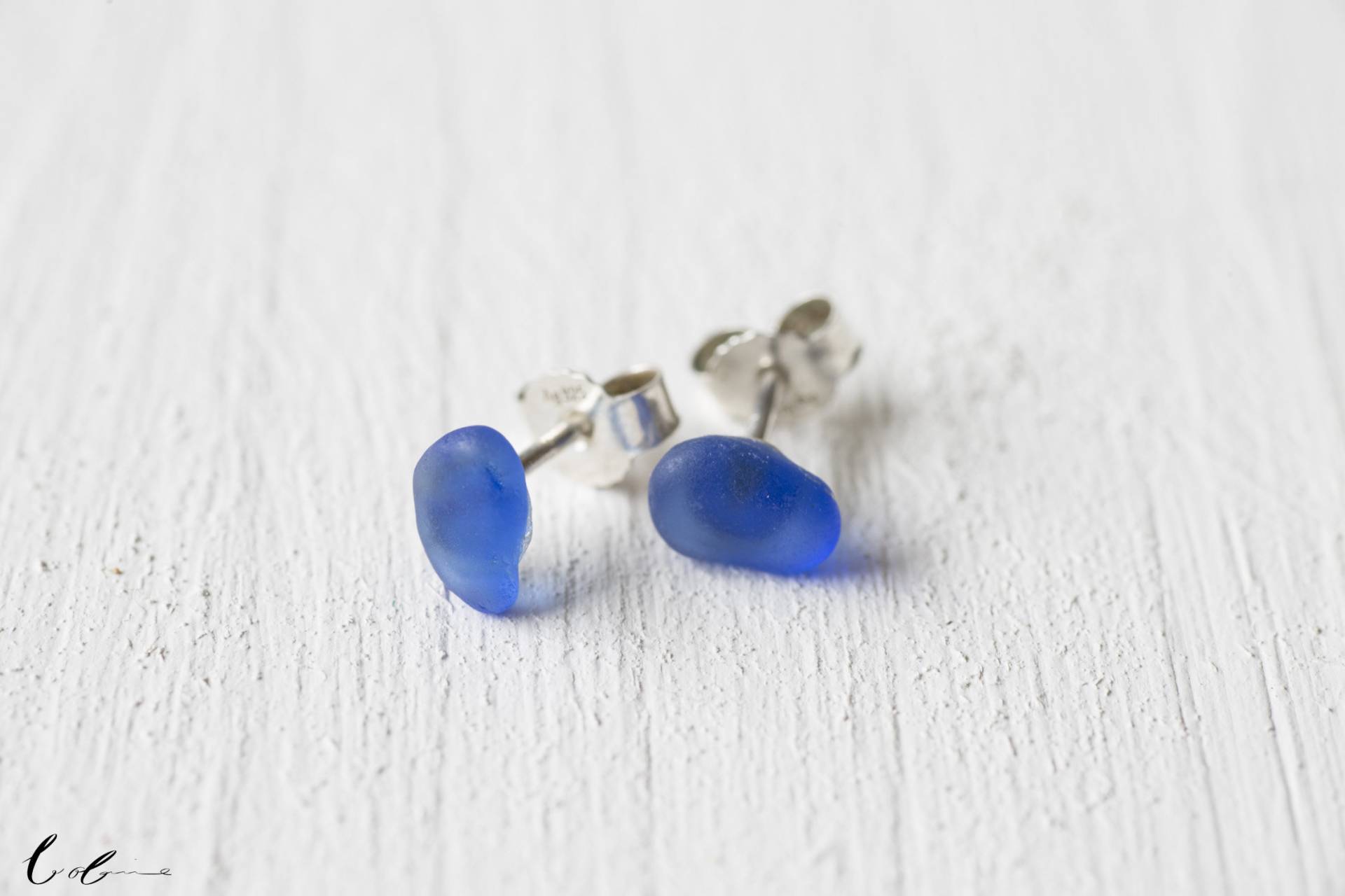 Blaue Seeglas Ohrstecker, 925 Sterling Silber von BobineStudio