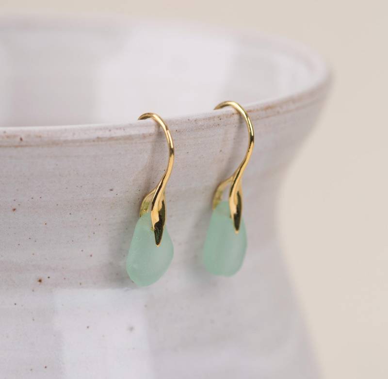 Edle Helltürkise Seeglas Ohrringe, 925 Silber von BobineStudio