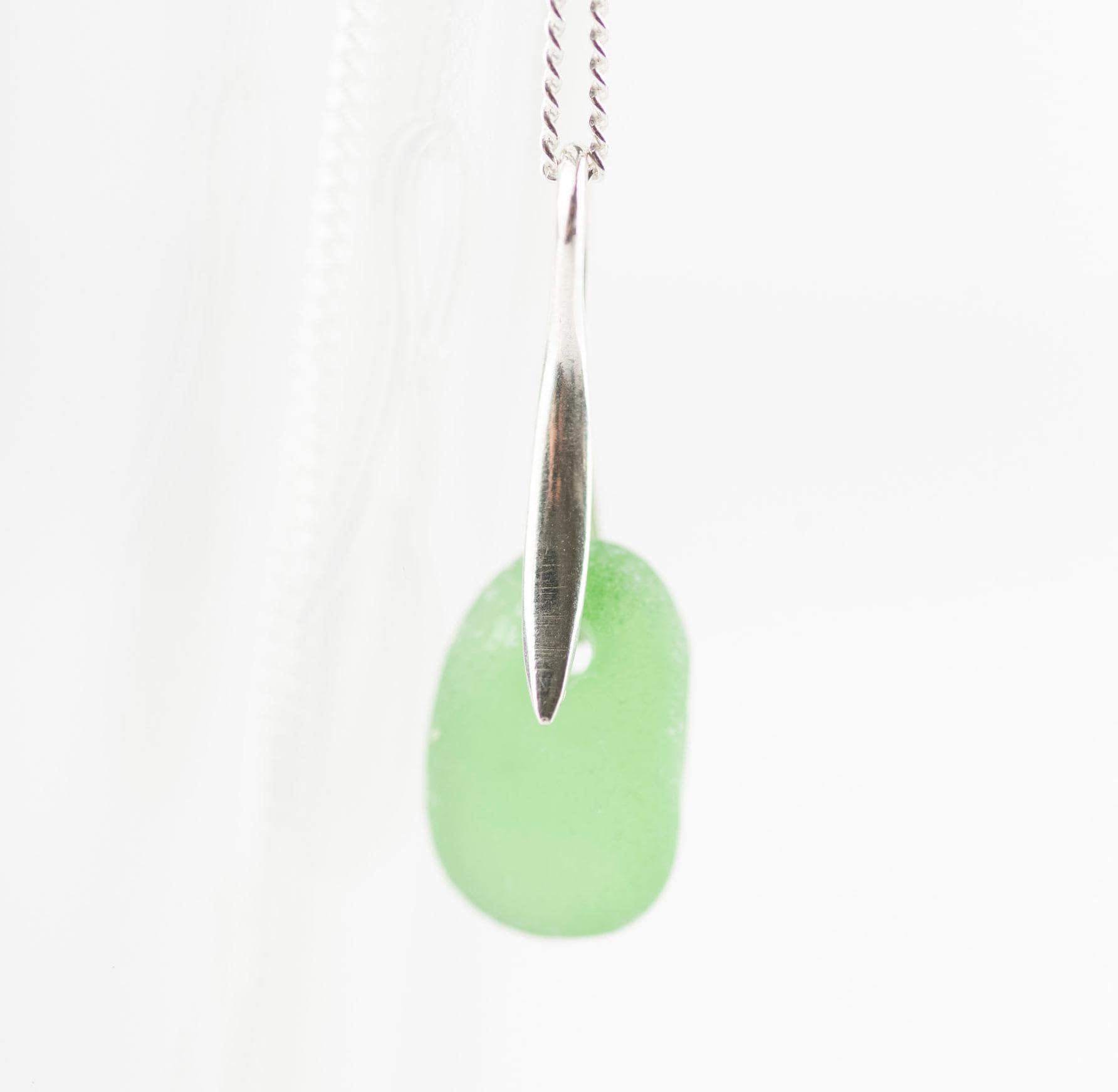 Grüne Seeglas Kette, 925 Sterling Silber von BobineStudio