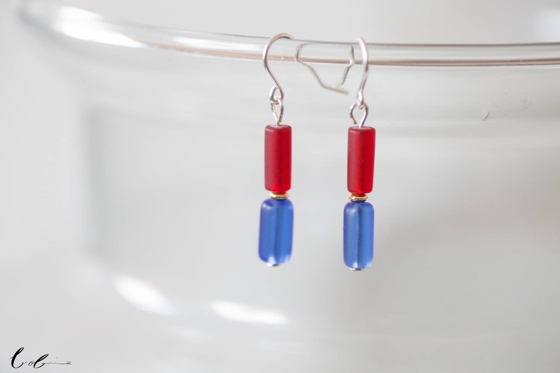 Hängeohrringe Rotes & Blaues Mattes Glas von BobineStudio