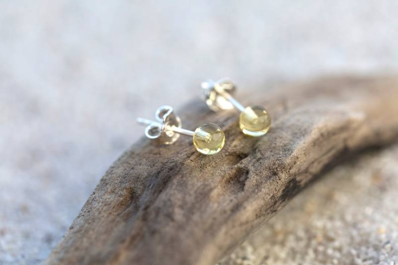 Helle Bernstein Ohrstecker, 925 Silber von BobineStudio