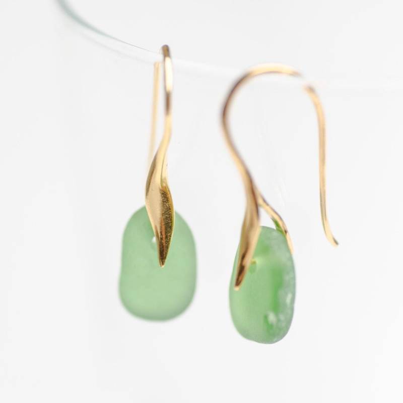 Seeglas Ohrhänger in Grün von BobineStudio