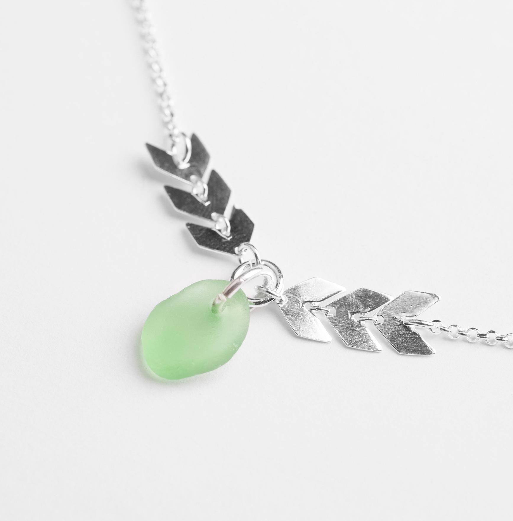 Silberkette Mit Pfeilen Und Seeglas von BobineStudio