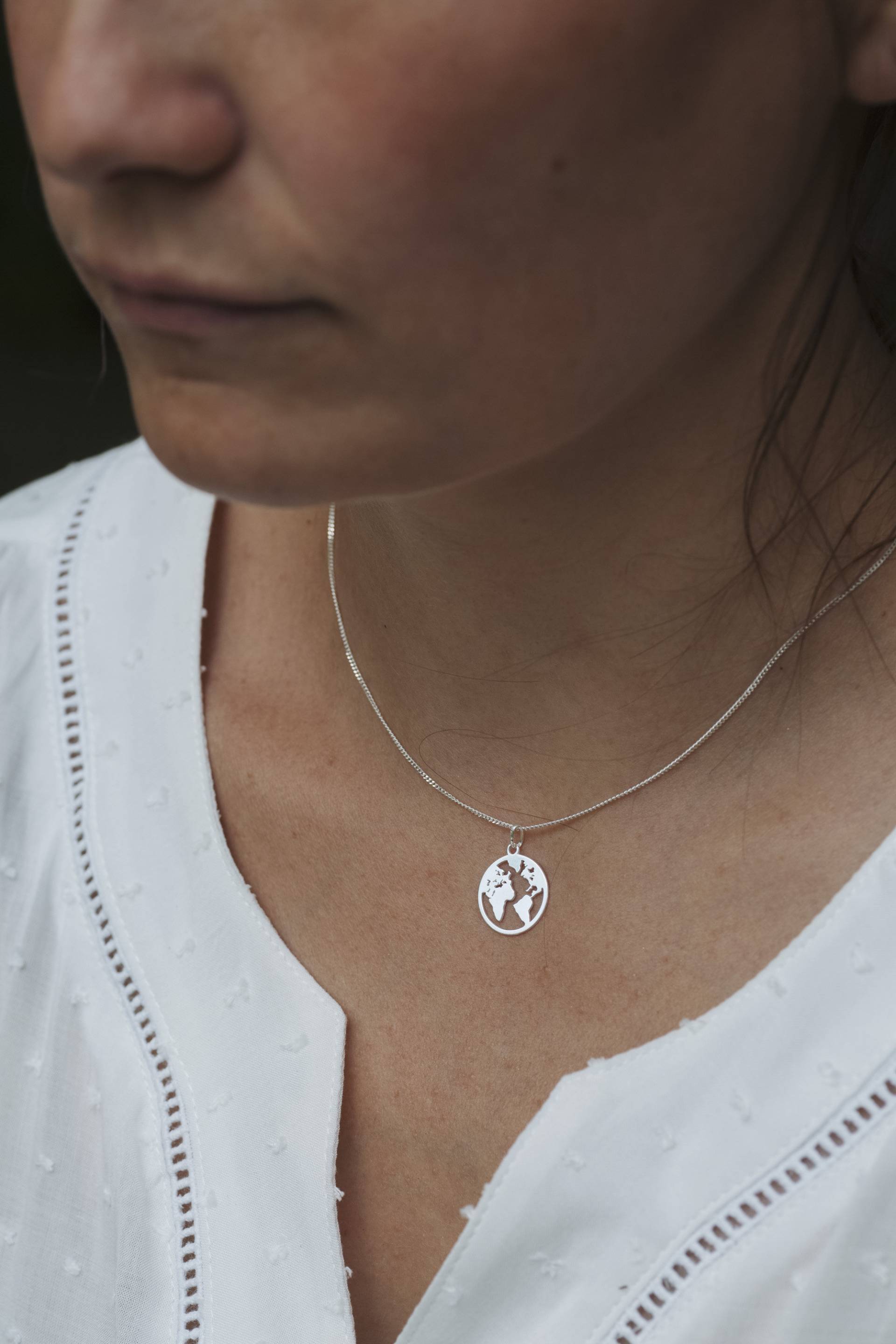 Weltkarte Halskette Aus 925 Sterling Silber von BobineStudio