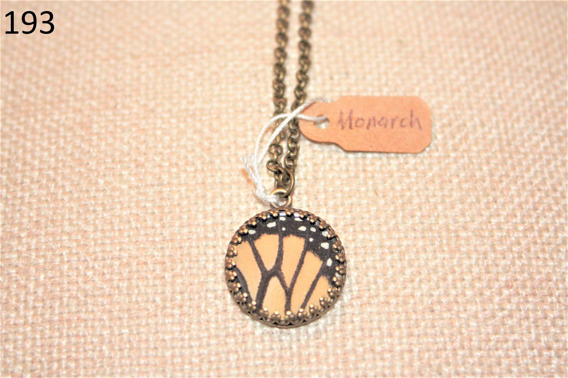 Monarchfalter Halskette Größe Klein Und Mittel von BobolinkBaubles