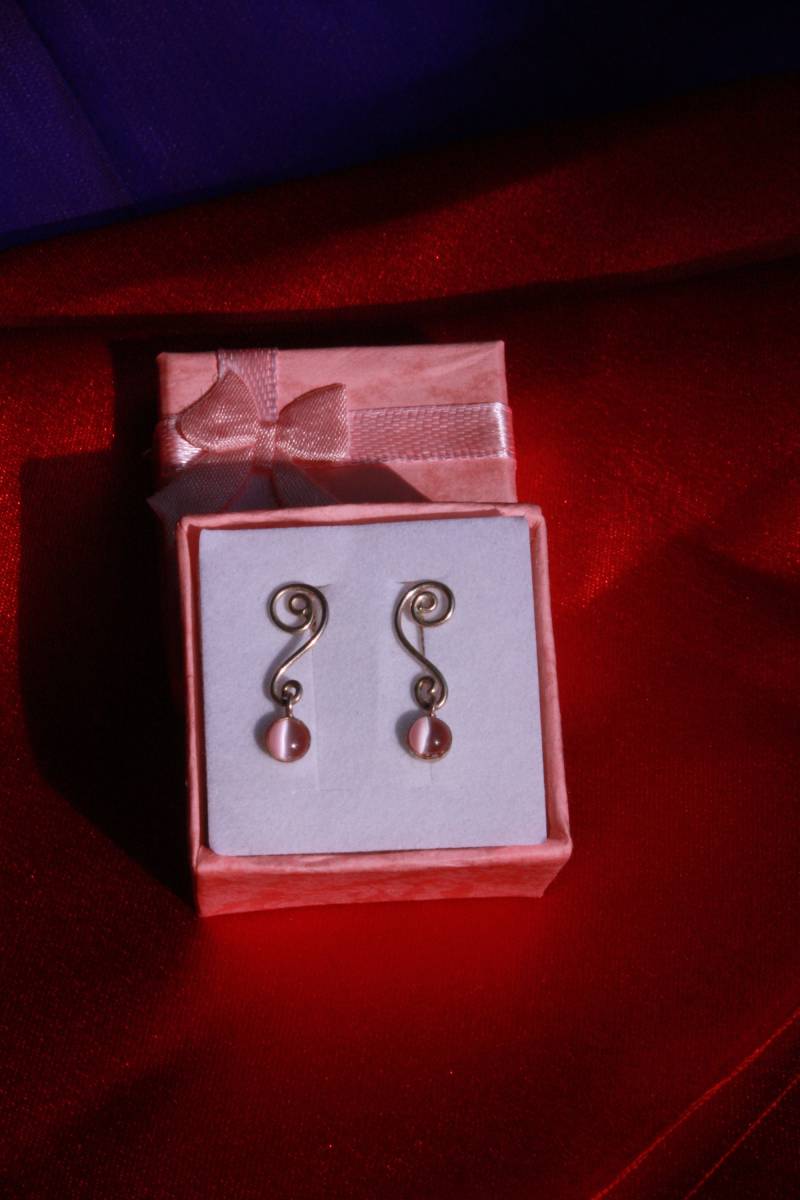 Silber Ohrringe Mit Rosa Achattropfen Silber Ohrringe Mit Rosa Achattropfen von BobsBower